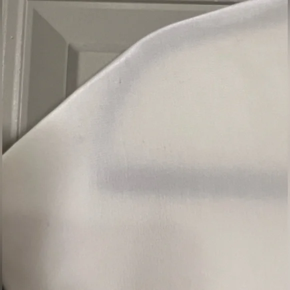 Vince Cream 100% Silk Top with Blue Trim Size Small - Boxy Fit - Picture 7 of 12